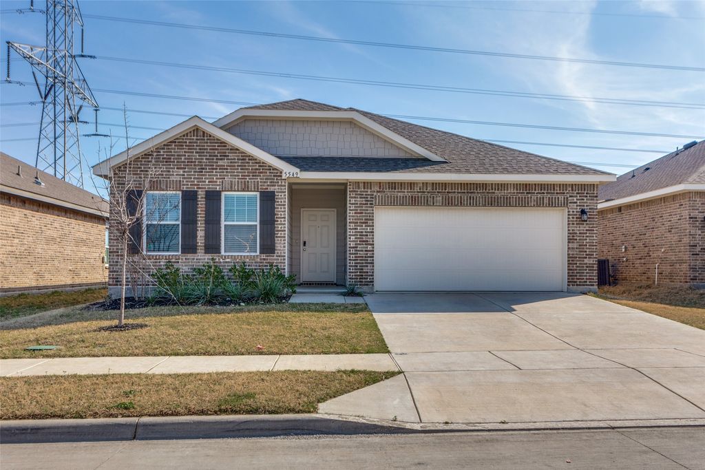 5549 Ladytown Lane, Fort Worth, TX 76036