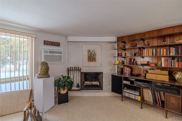 100 Augusta Drive, Cicero, NY 13212