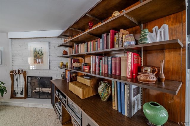 100 Augusta Drive, Cicero, NY 13212