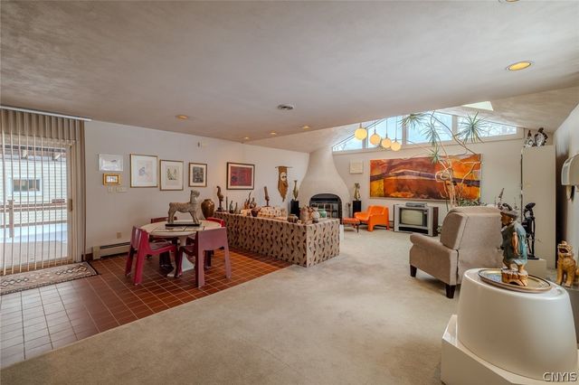 100 Augusta Drive, Cicero, NY 13212