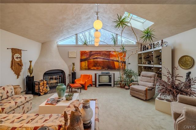 100 Augusta Drive, Cicero, NY 13212