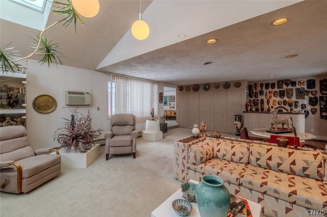 100 Augusta Drive, Cicero, NY 13212