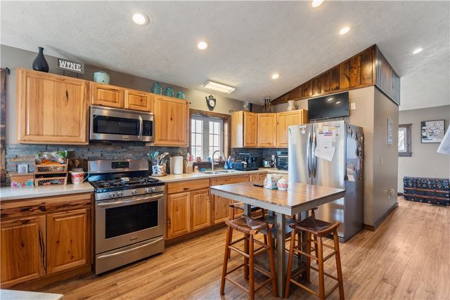 2200 Fort Hill Road, Phelps, NY 14532