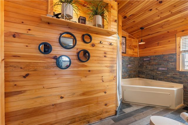 2200 Fort Hill Road, Phelps, NY 14532