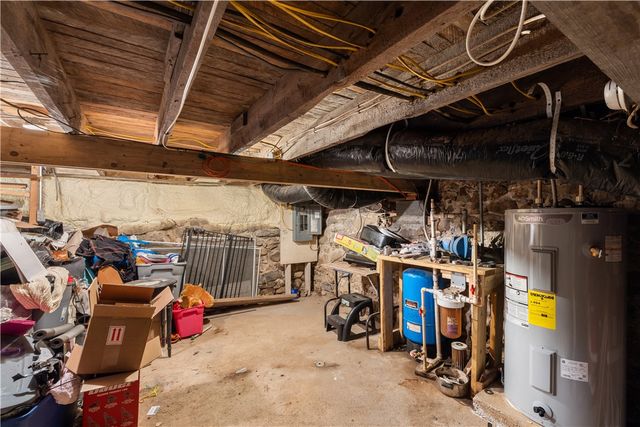 2200 Fort Hill Road, Phelps, NY 14532