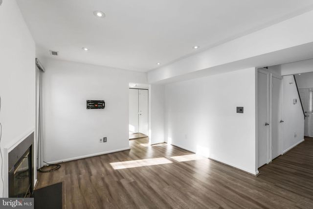 6476 SEWELLS ORCHARD DR, Columbia, MD 21045