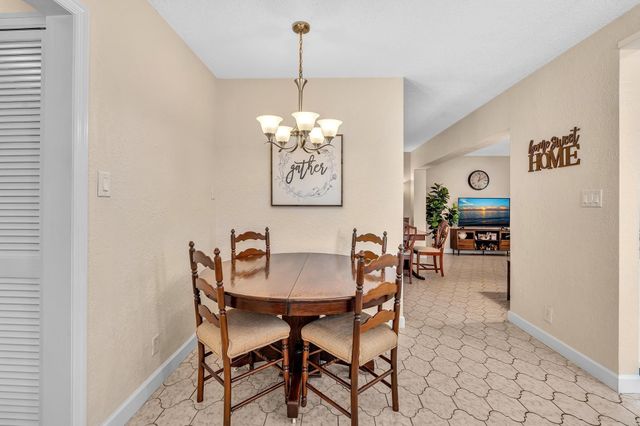 5800 NW 83rd Terrace, Tamarac, FL 33321