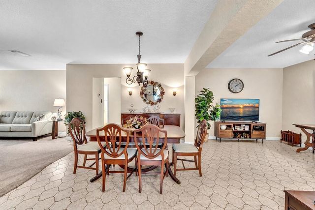 5800 NW 83rd Terrace, Tamarac, FL 33321