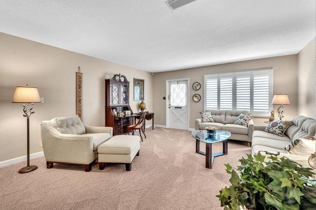 5800 NW 83rd Terrace, Tamarac, FL 33321