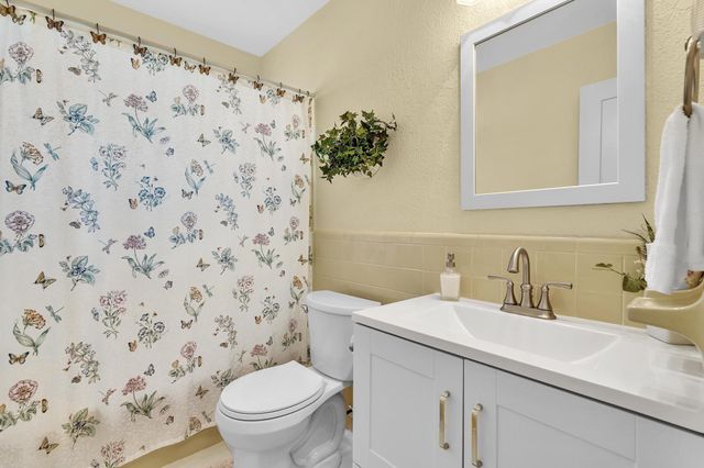 5800 NW 83rd Terrace, Tamarac, FL 33321