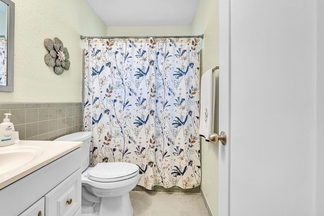 5800 NW 83rd Terrace, Tamarac, FL 33321