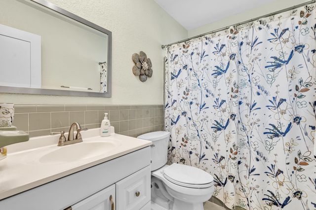 5800 NW 83rd Terrace, Tamarac, FL 33321