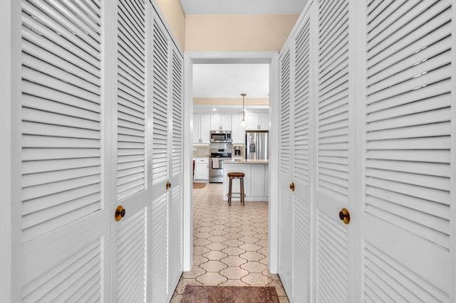 5800 NW 83rd Terrace, Tamarac, FL 33321