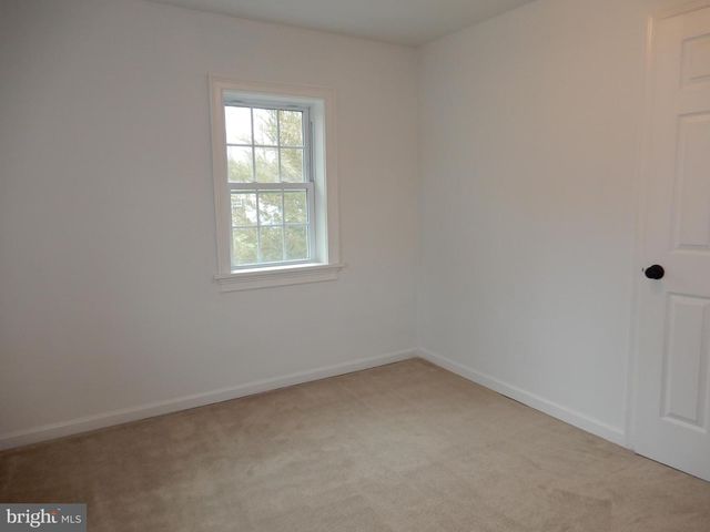 1215 LOWER STATE RD, North Wales, PA 19454