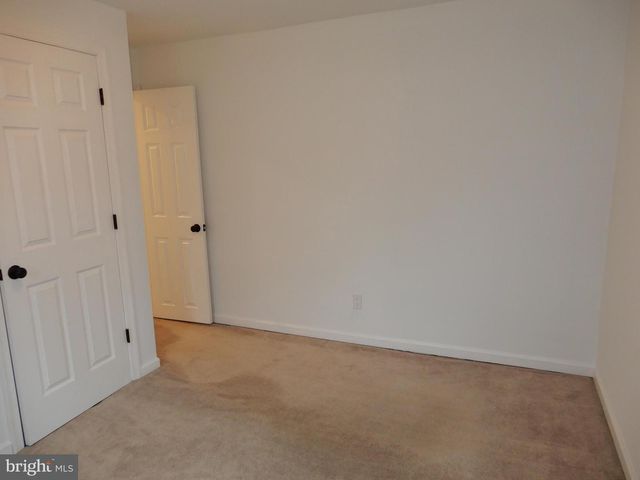 1215 LOWER STATE RD, North Wales, PA 19454