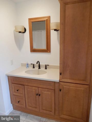 1215 LOWER STATE RD, North Wales, PA 19454