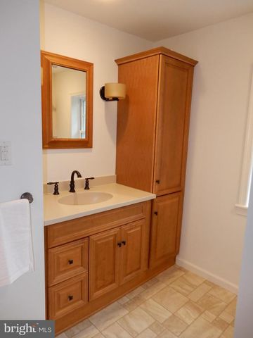 1215 LOWER STATE RD, North Wales, PA 19454