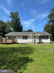 4374 ALBEMARLE CT, King George, VA 22485