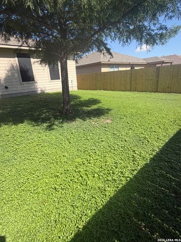 246 WING FLS, San Antonio, TX 78253
