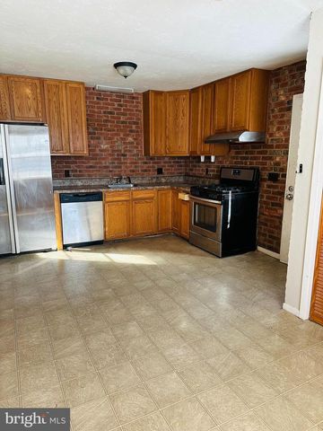 308 FALCON DR, Tuckerton, NJ 08087