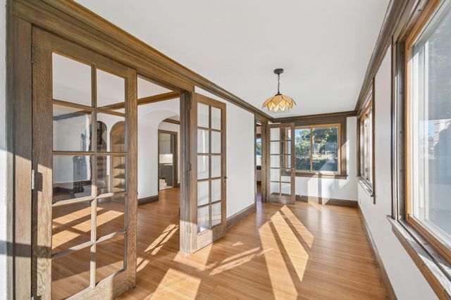 552 Fairview Avenue S, Saint Paul, MN 55116