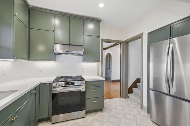 552 Fairview Avenue S, Saint Paul, MN 55116