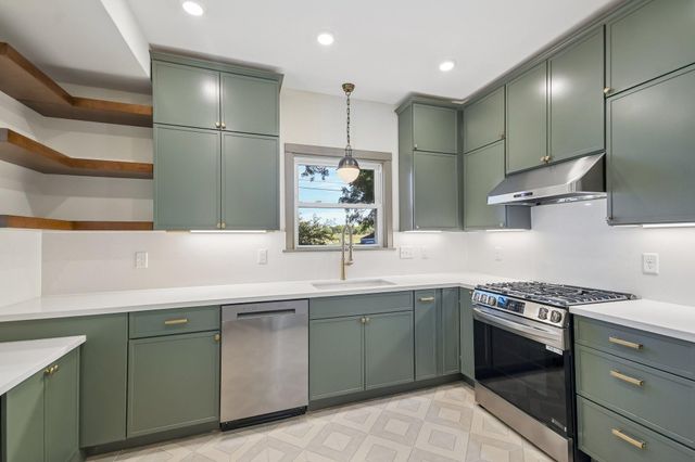 552 Fairview Avenue S, Saint Paul, MN 55116
