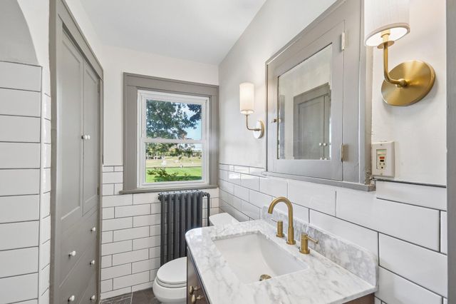 552 Fairview Avenue S, Saint Paul, MN 55116