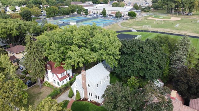 552 Fairview Avenue S, Saint Paul, MN 55116