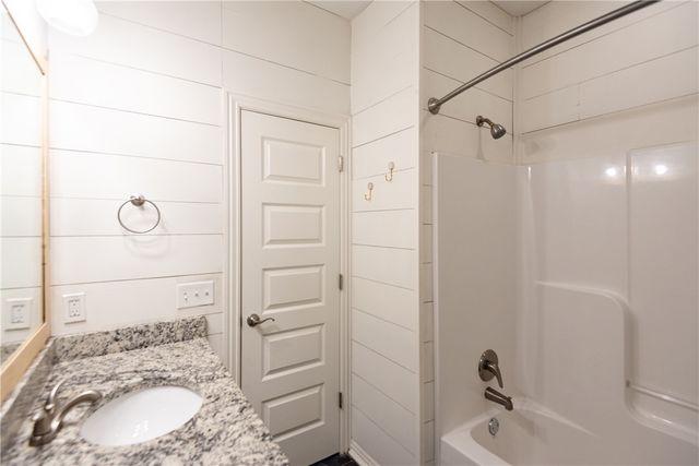 4022 Bridgeton Street, Springdale, AR 72762