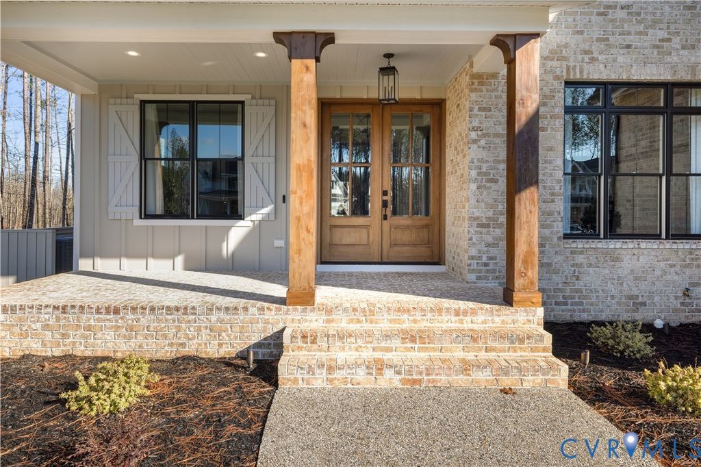 5112 Singing Bird Dr, Moseley, VA 23120