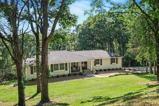 4629 Shys Hill Rd, Nashville, TN 37215