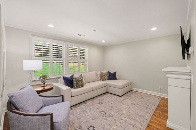 4629 Shys Hill Rd, Nashville, TN 37215