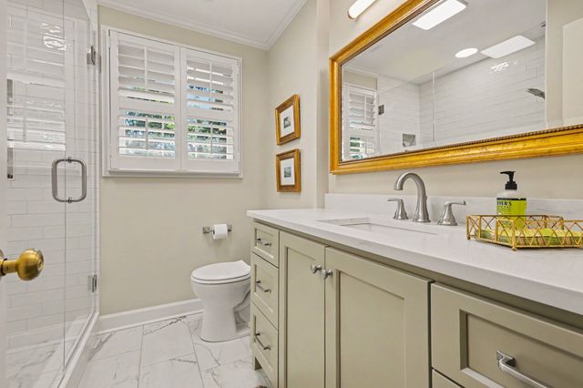 4629 Shys Hill Rd, Nashville, TN 37215