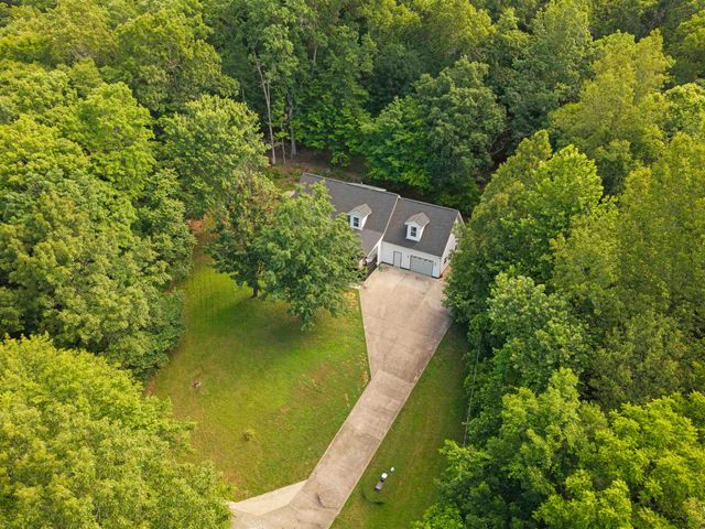 2105 Whites Creek Road, Prichard, WV 25555