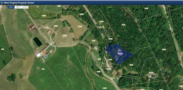 2105 Whites Creek Road, Prichard, WV 25555