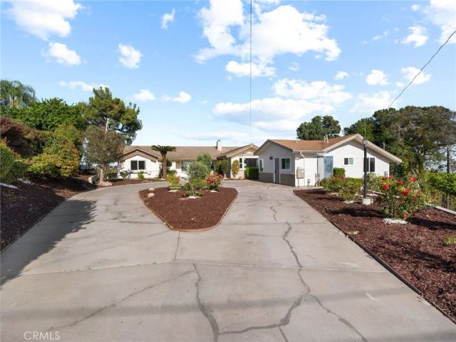 858 Reposado, La Habra Heights, CA 90631