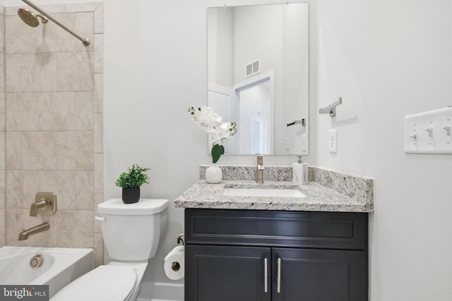2403 WOODLANDS RD, Baltimore, MD 21244