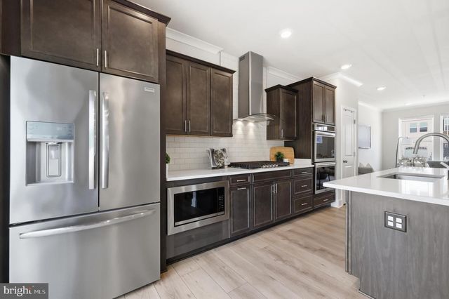 2403 WOODLANDS RD, Baltimore, MD 21244