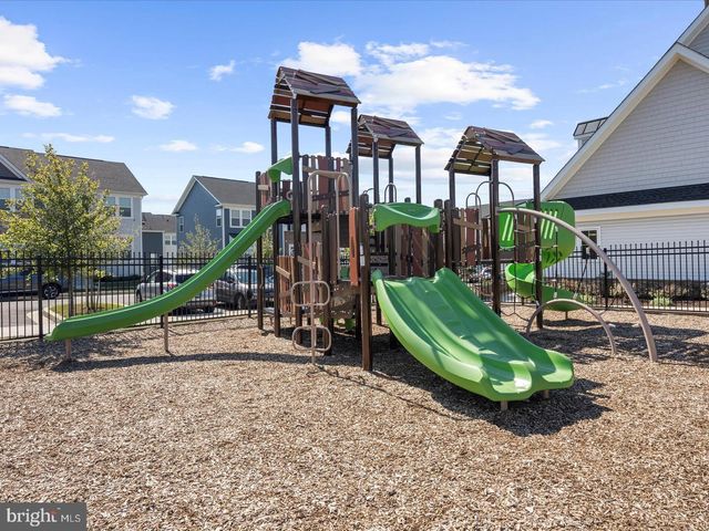 2403 WOODLANDS RD, Baltimore, MD 21244
