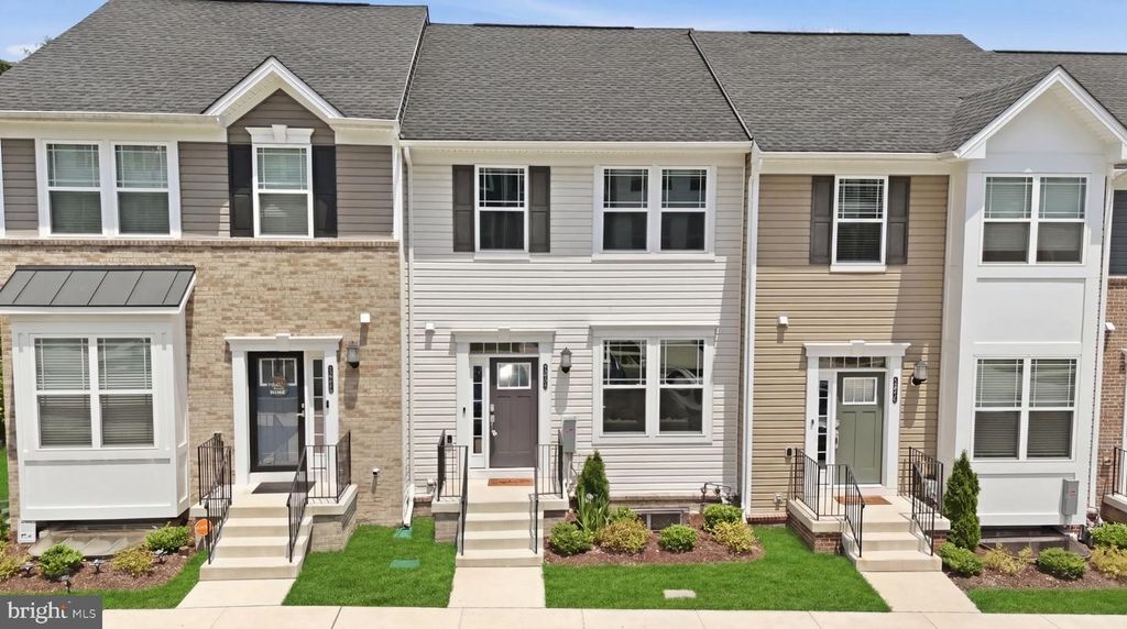 2403 WOODLANDS RD, Baltimore, MD 21244