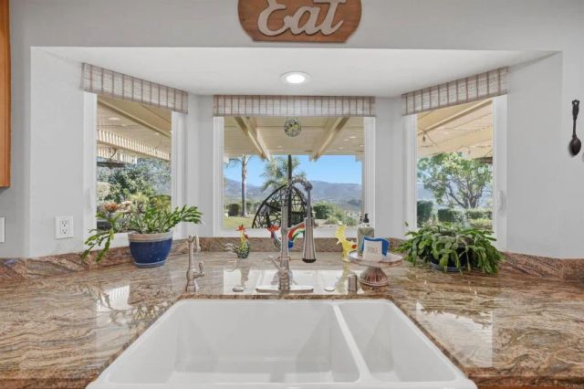 2134 Ricard Court, El Cajon, CA 92019