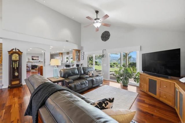 2134 Ricard Court, El Cajon, CA 92019