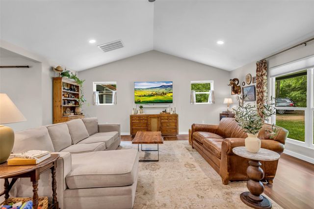 261 S Oakridge Drive, Cleveland, TX 77328