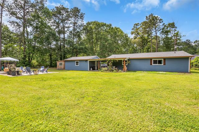 261 S Oakridge Drive, Cleveland, TX 77328