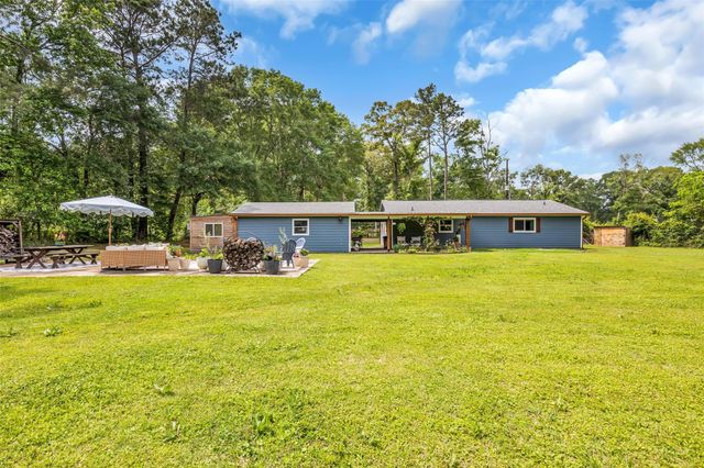 261 S Oakridge Drive, Cleveland, TX 77328