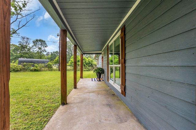 261 S Oakridge Drive, Cleveland, TX 77328