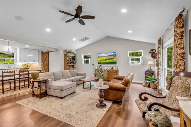 261 S Oakridge Drive, Cleveland, TX 77328