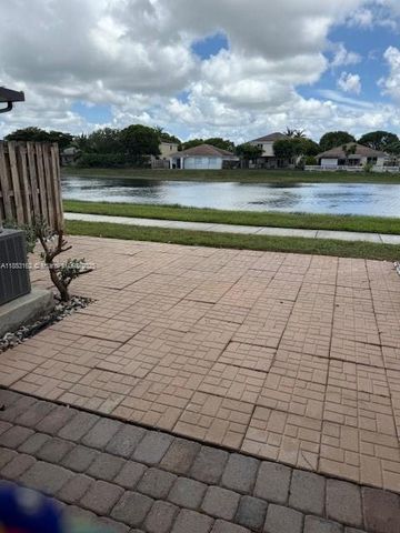 648 SE 32ND AVE 648, Homestead, FL 33033