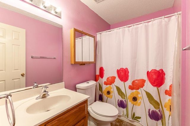 8 Quantock Hills Lane, Bella Vista, AR 72715